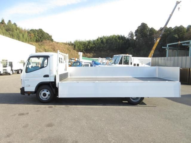 MITSUBISHI CANTER 2025 Image 31