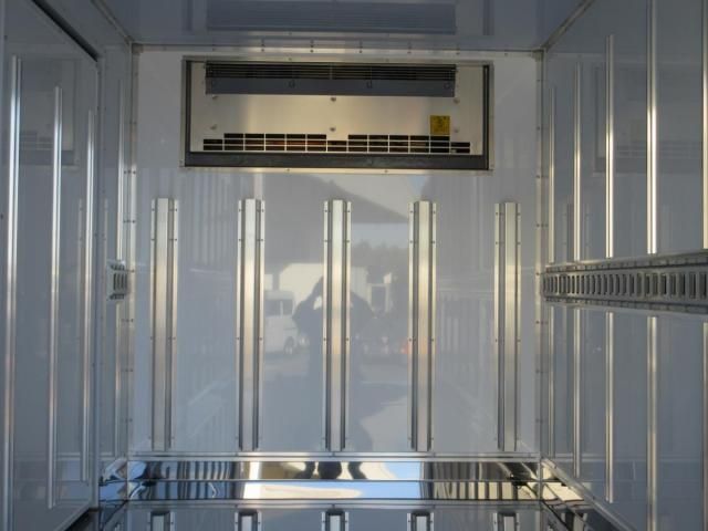 MITSUBISHI CANTER 2025 Image 31