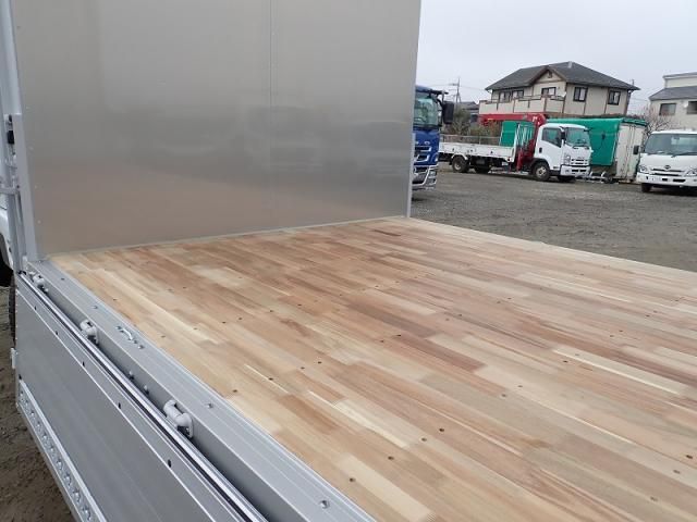 MITSUBISHI CANTER 2025 Image 31