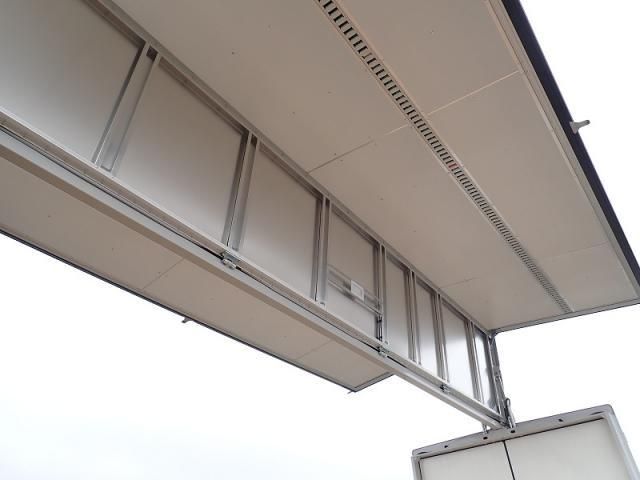 MITSUBISHI CANTER 2025 Image 31