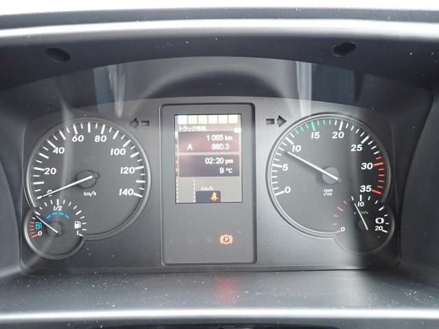 MITSUBISHI CANTER 2025 Image 31