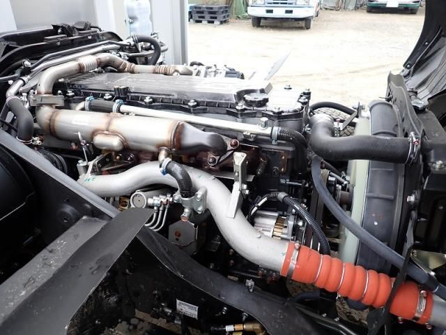 MITSUBISHI CANTER 2025 Image 31