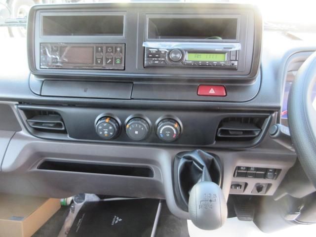 MITSUBISHI CANTER 2025 Image 31