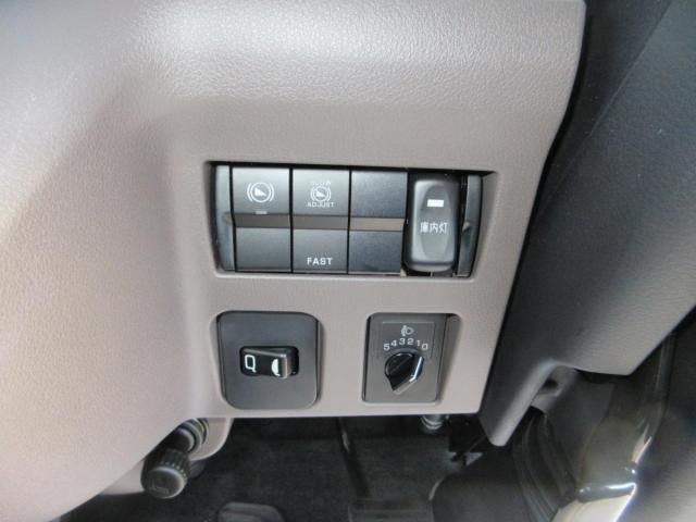 MITSUBISHI CANTER 2025 Image 31