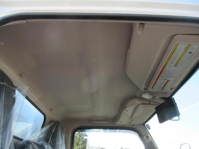 MITSUBISHI CANTER 2025 Image 31