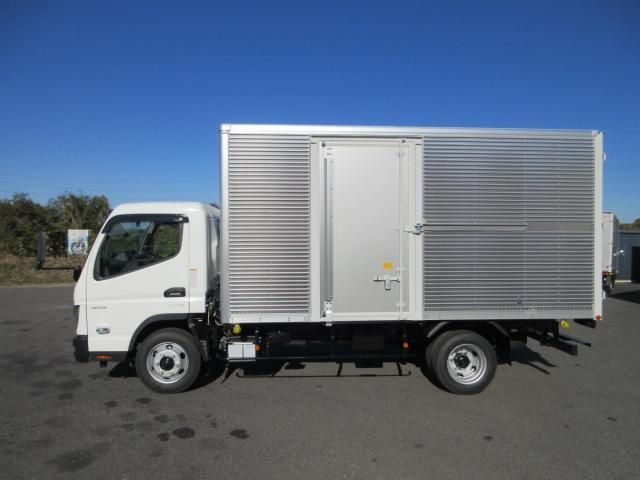 MITSUBISHI CANTER 2025 Image 31