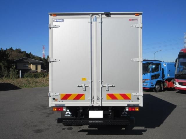 MITSUBISHI CANTER 2025 Image 31