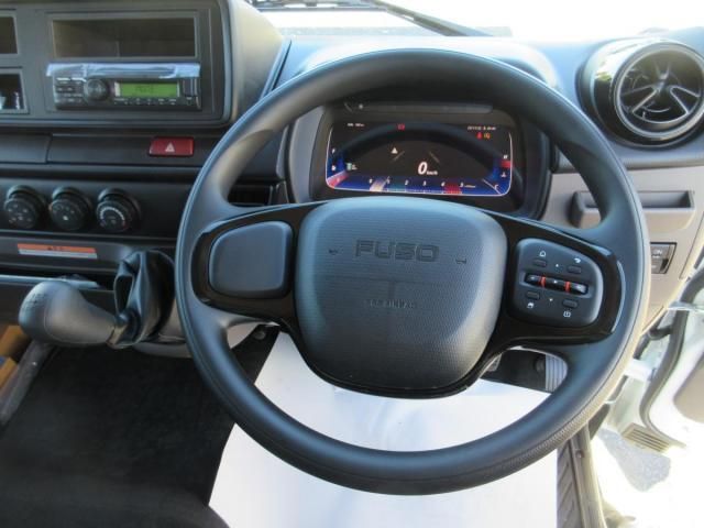 MITSUBISHI CANTER 2025 Image 31