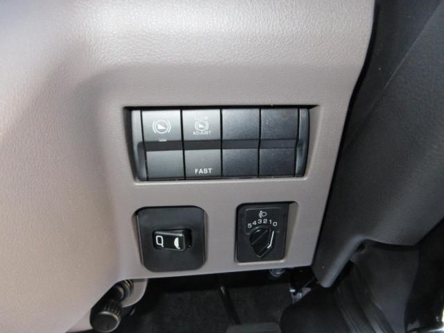 MITSUBISHI CANTER 2025 Image 31