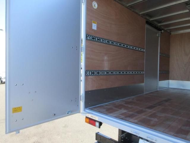 MITSUBISHI CANTER 2025 Image 31