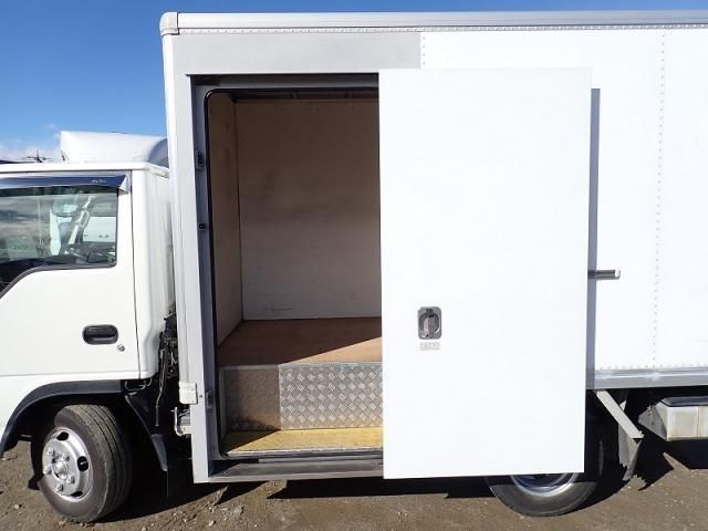 ISUZU ELF 2017 Image 31