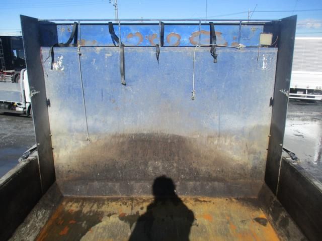 HINO PROFIA 2015 Image 31