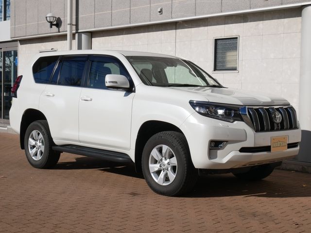 TOYOTA LANDCRUISER PRADO 2018 Image 31