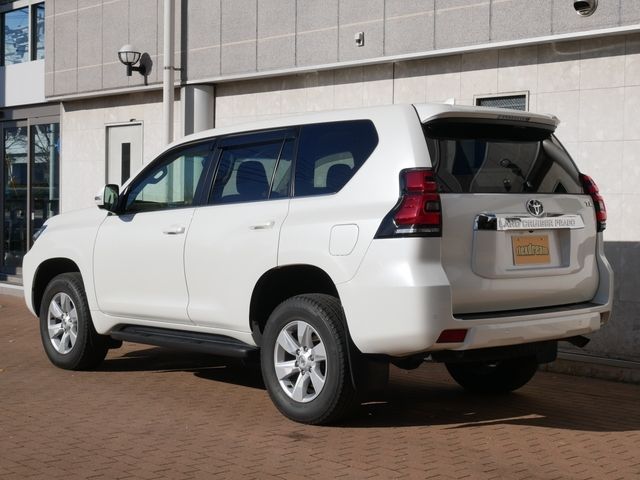 TOYOTA LANDCRUISER PRADO 2018 Image 31