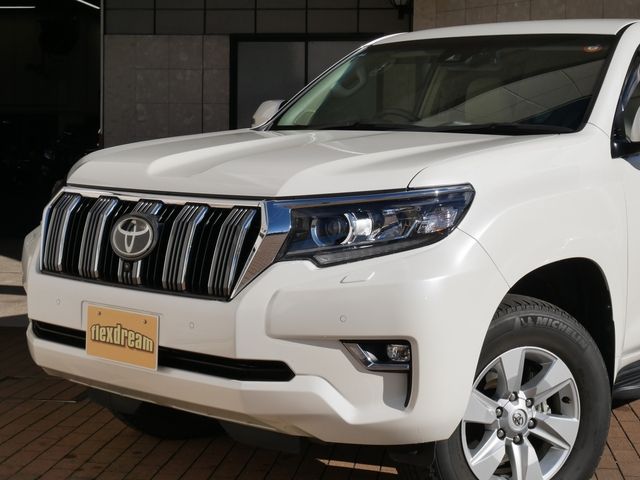 TOYOTA LANDCRUISER PRADO 2018 Image 31