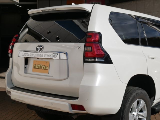 TOYOTA LANDCRUISER PRADO 2018 Image 31