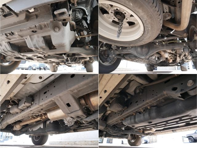 TOYOTA LANDCRUISER PRADO 2018 Image 31