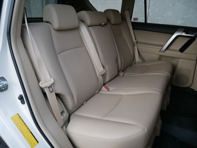 TOYOTA LANDCRUISER PRADO 2018 Image 31