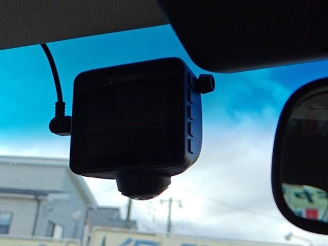 NISSAN FUGA 2017 Image 31