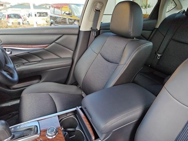 NISSAN FUGA 2017 Image 31