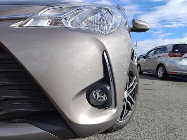 TOYOTA VITZ 2017 Image 31