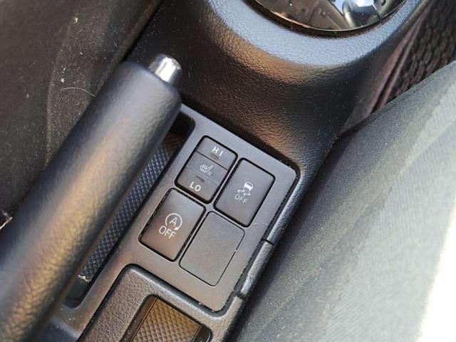 TOYOTA VITZ 2017 Image 31