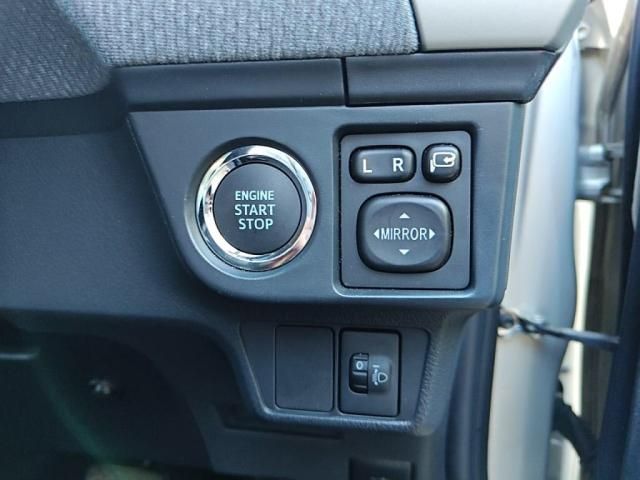 TOYOTA COROLLA AXIO 2012 Image 31