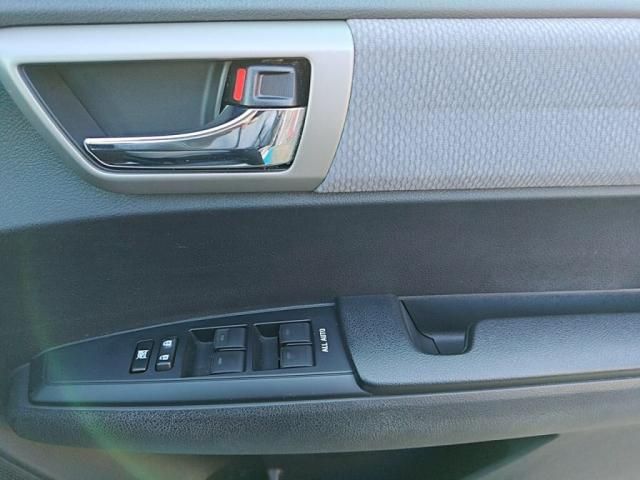 TOYOTA COROLLA AXIO 2012 Image 31