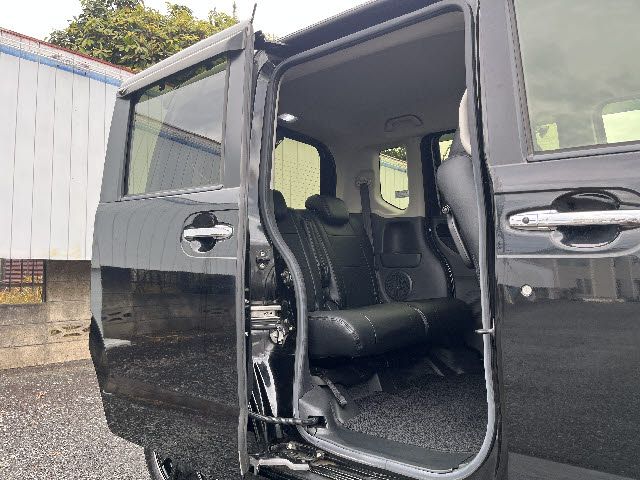 HONDA N BOX CUSTOM 2017 Image 31