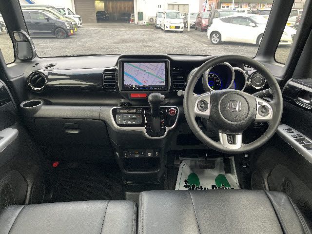 HONDA N BOX CUSTOM 2017 Image 31