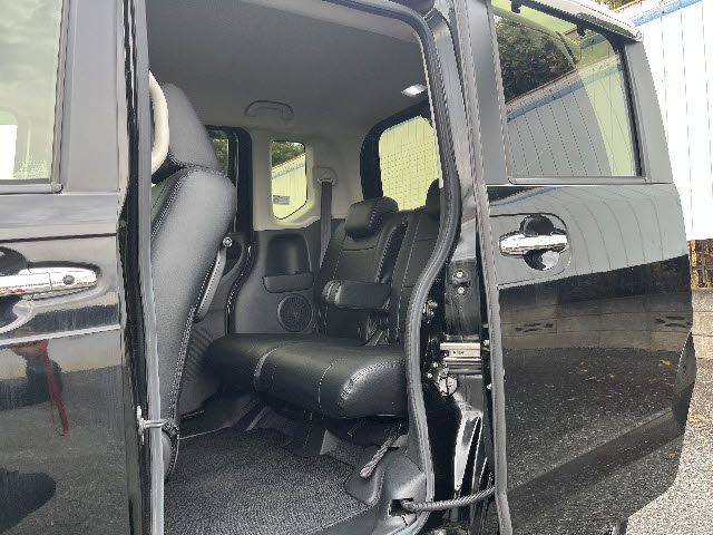 HONDA N BOX CUSTOM 2017 Image 31