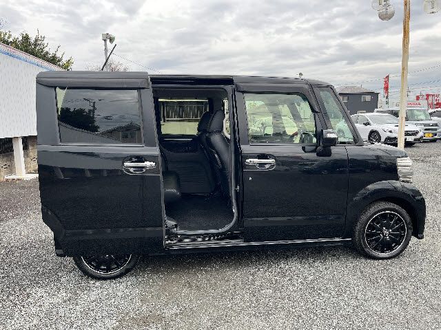 HONDA N BOX CUSTOM 2017 Image 31