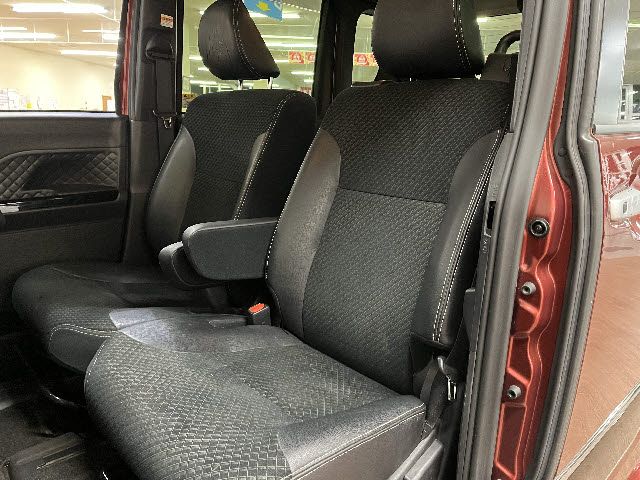 DAIHATSU TANTO CUSTOM 2021 Image 31