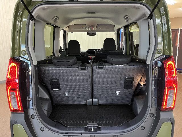 DAIHATSU TANTO FAN CROSS 4WD 2024 Image 31