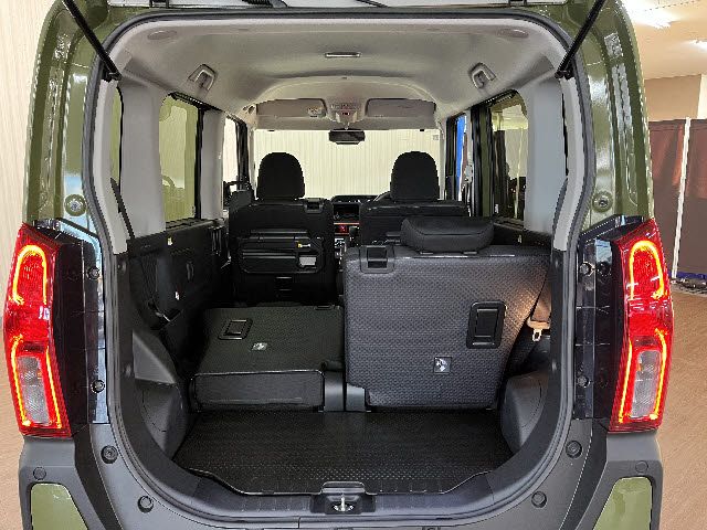 DAIHATSU TANTO FAN CROSS 4WD 2024 Image 31