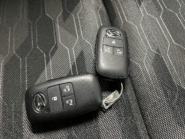 DAIHATSU TANTO FAN CROSS 4WD 2024 Image 31