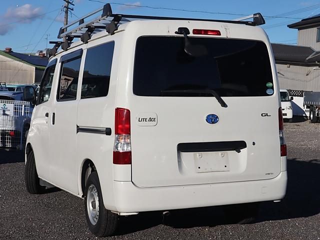 TOYOTA LITEACE VAN 2WD 2020 Image 31