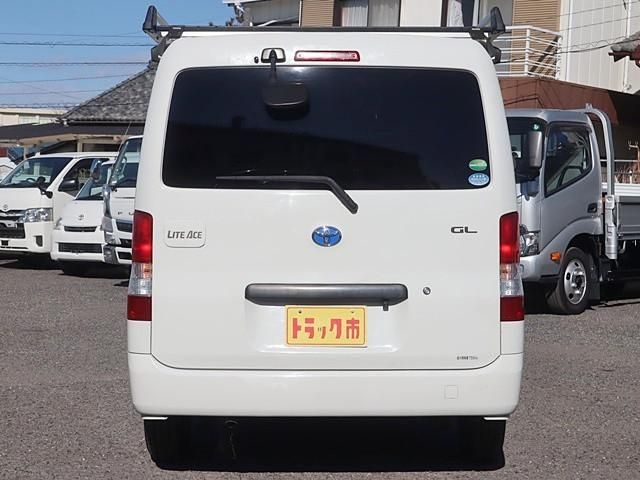 TOYOTA LITEACE VAN 2WD 2020 Image 31