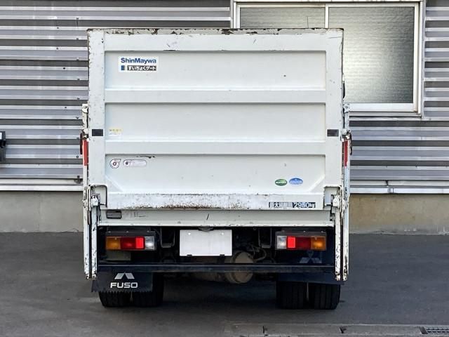 MITSUBISHI CANTER 2014 Image 31