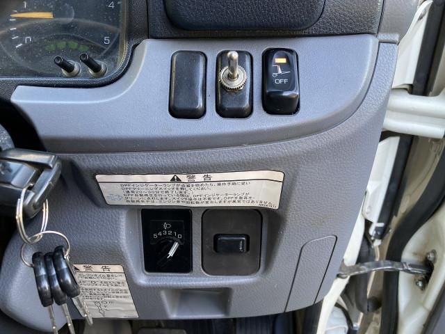 MITSUBISHI CANTER 2014 Image 31