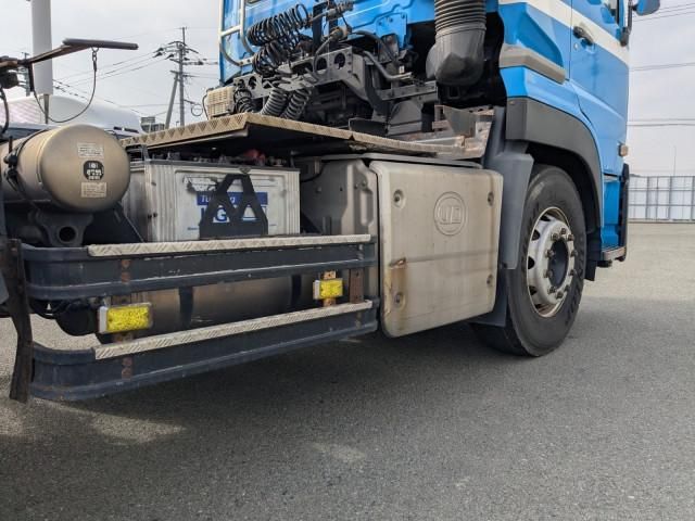 NISSAN DIESEL QUON 2020 Image 31