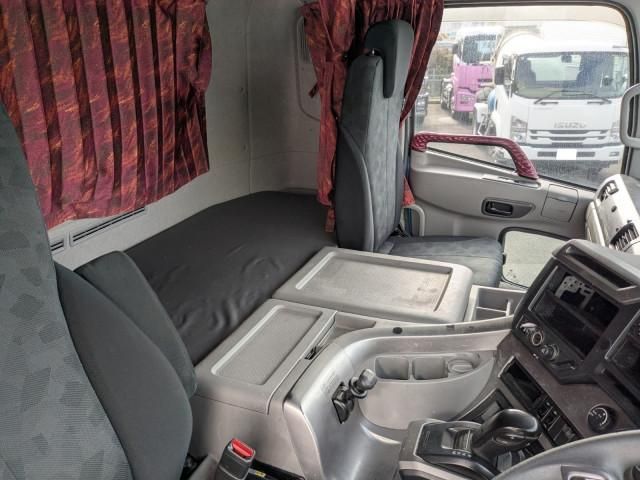 NISSAN DIESEL QUON 2020 Image 31