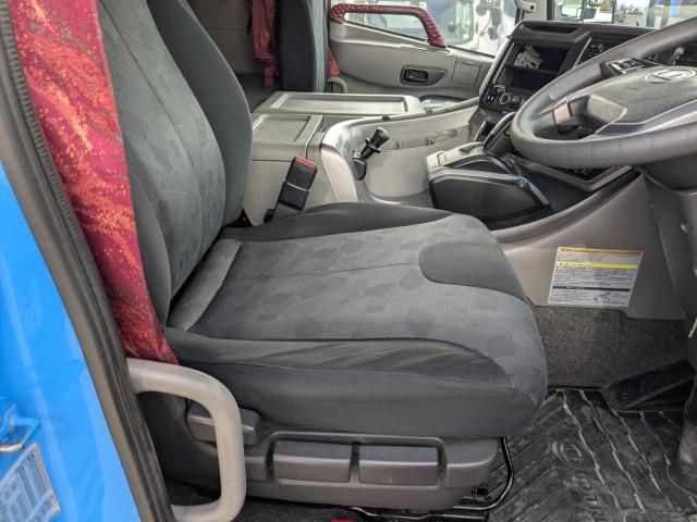 NISSAN DIESEL QUON 2020 Image 31