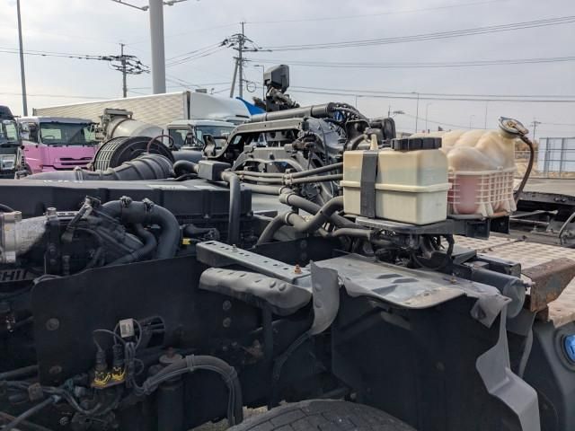 NISSAN DIESEL QUON 2020 Image 31