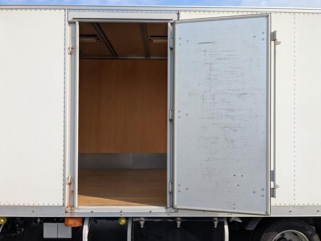 HINO DUTRO 2020 Image 31