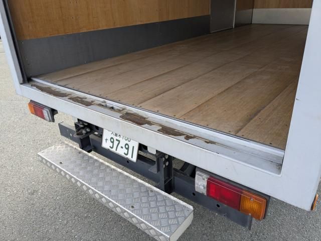 HINO DUTRO 2020 Image 31