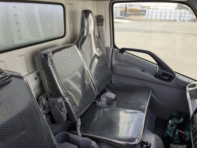 HINO DUTRO 2020 Image 31