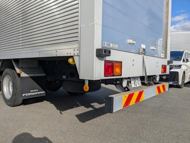 ISUZU FORWARD 2018 Image 31