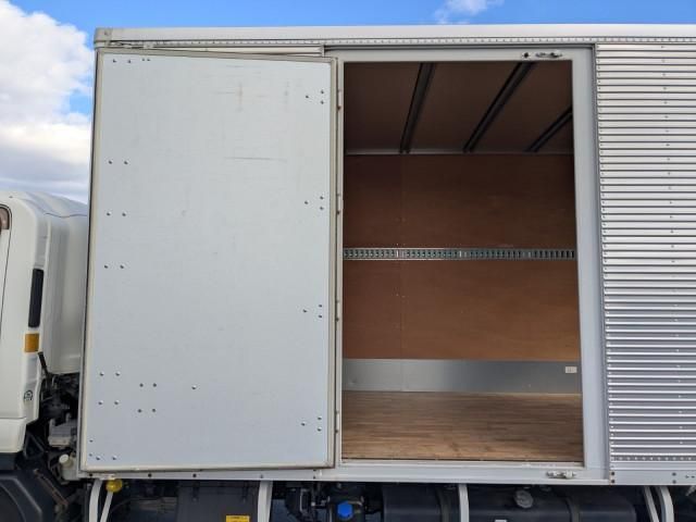 ISUZU FORWARD 2018 Image 31