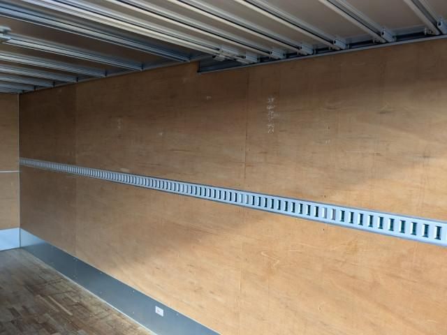 ISUZU FORWARD 2018 Image 31